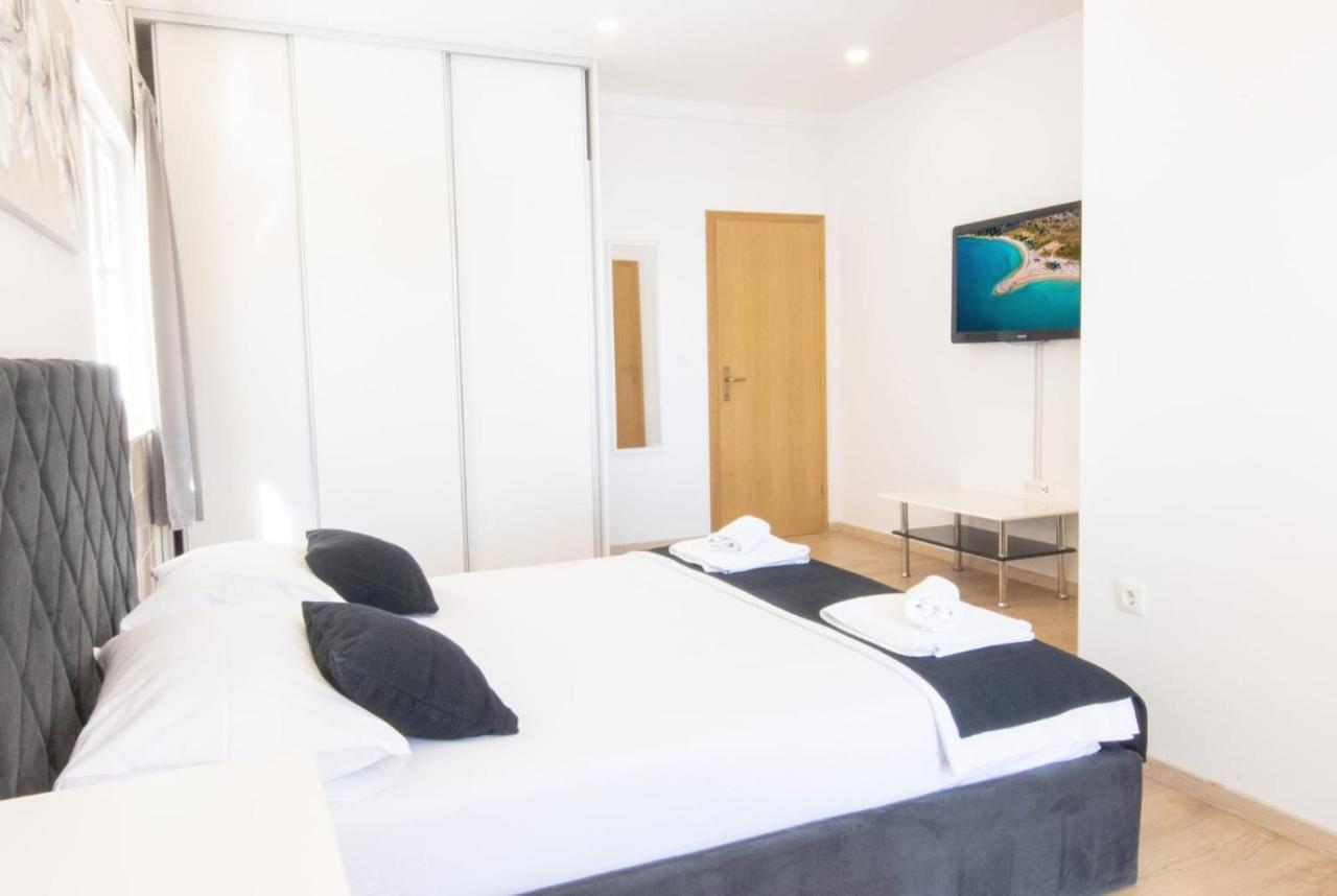 Apartment Cvita Free Beach Parking Makarska Ngoại thất bức ảnh
