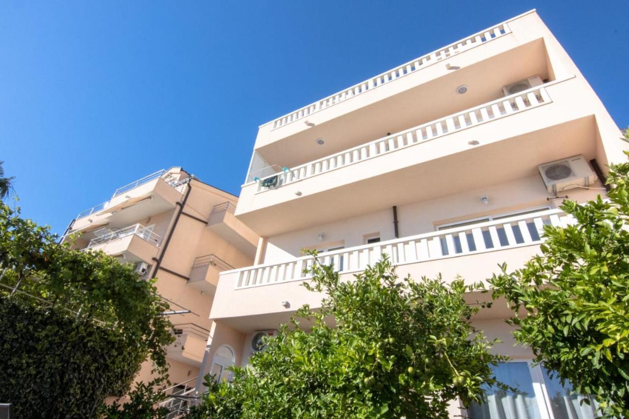 Apartment Cvita Free Beach Parking Makarska Ngoại thất bức ảnh